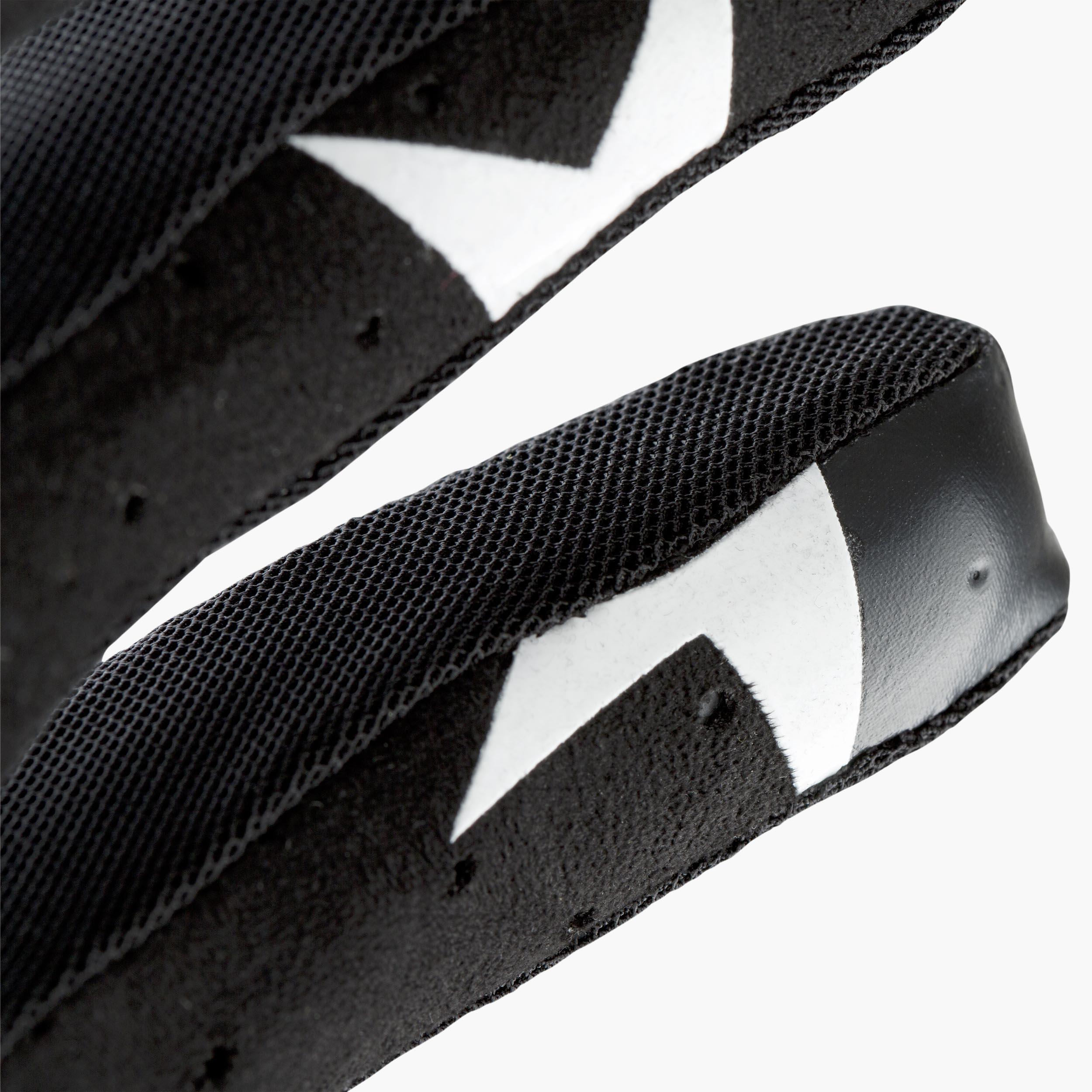 #Colour_black