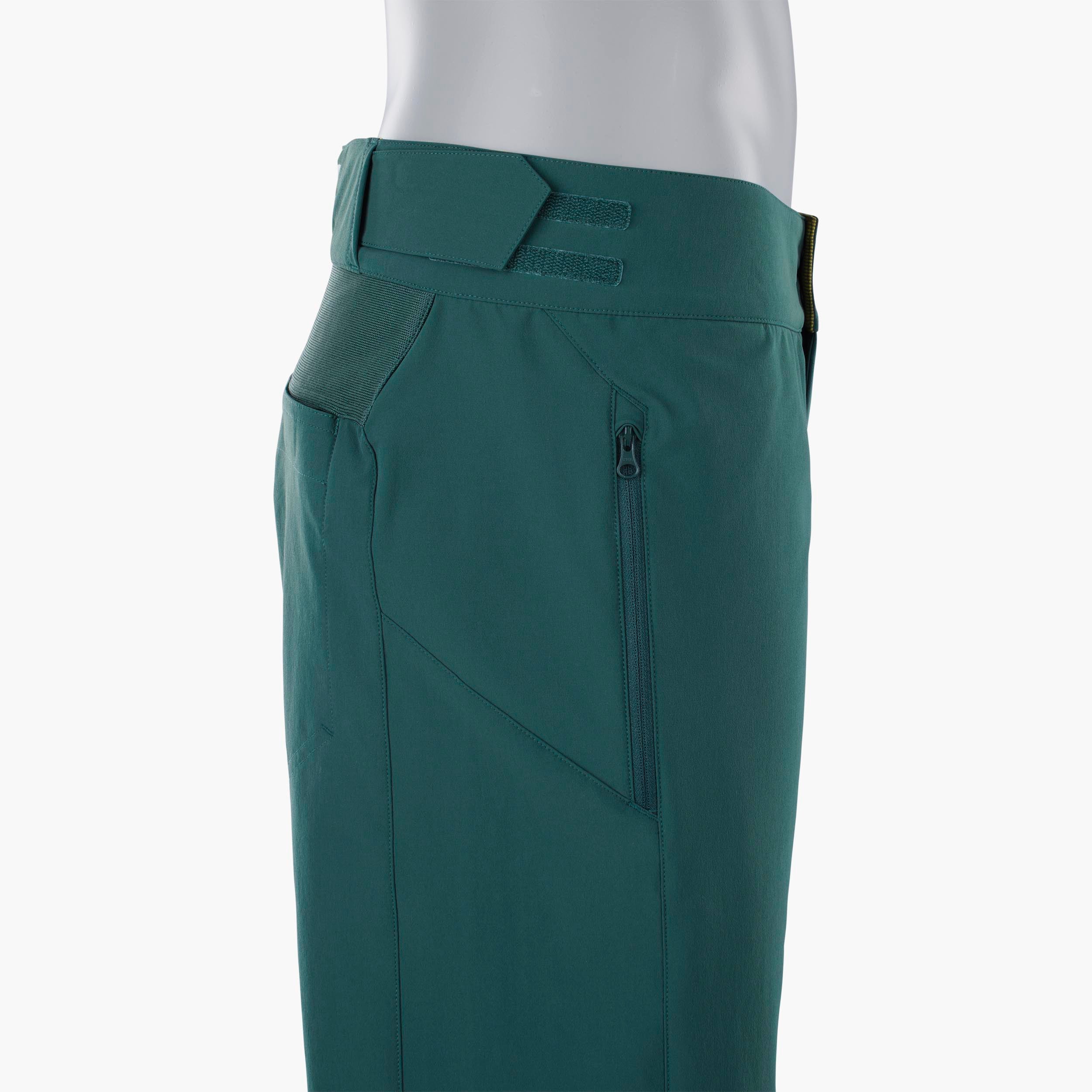 #Colour_bottle green