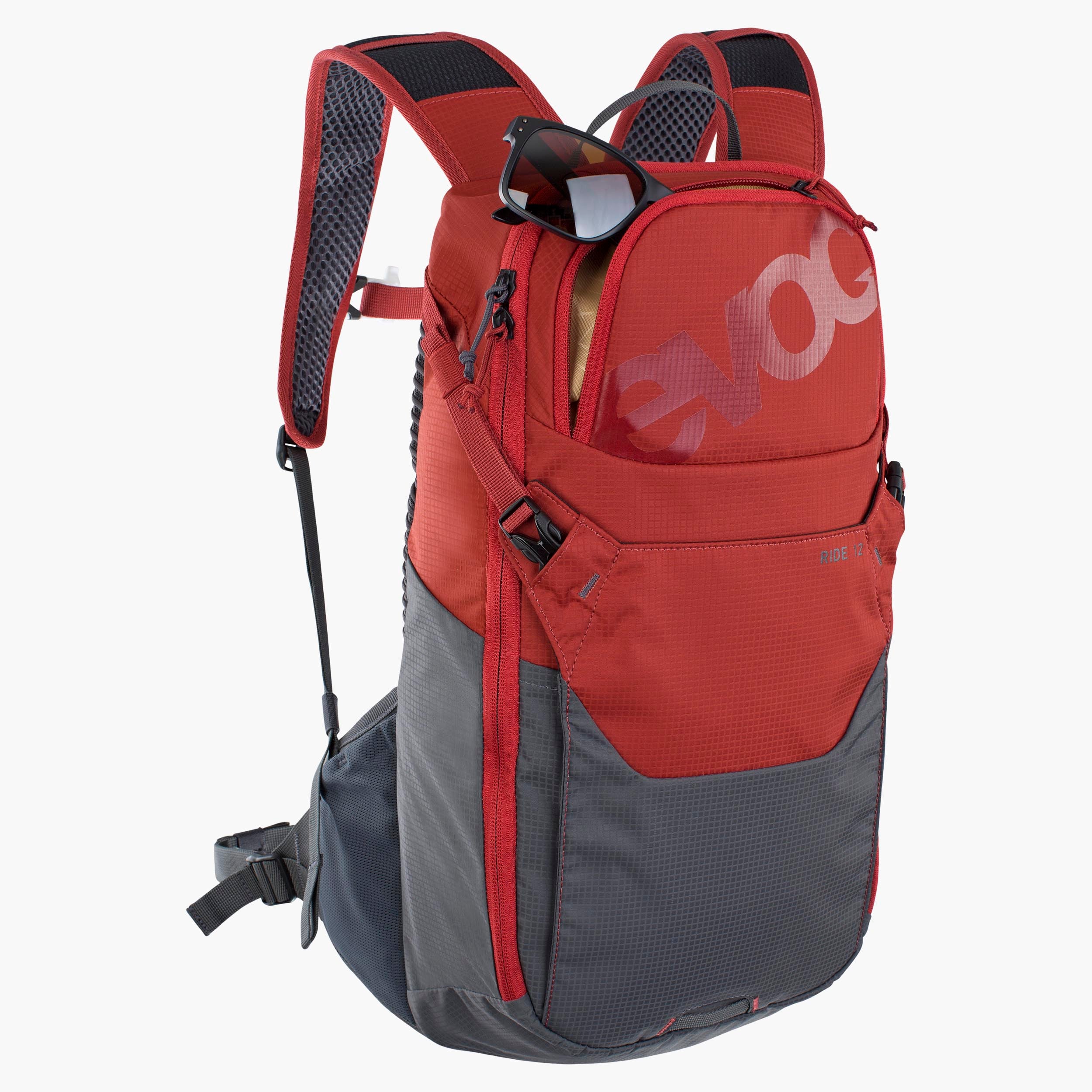 #Colour_chili red - carbon grey