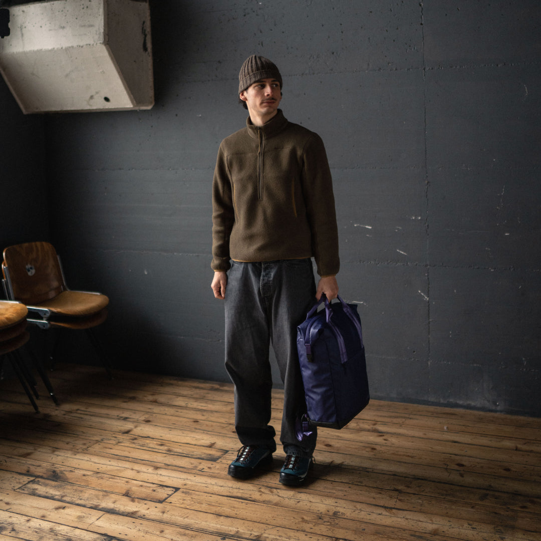 #Colour_violet - black