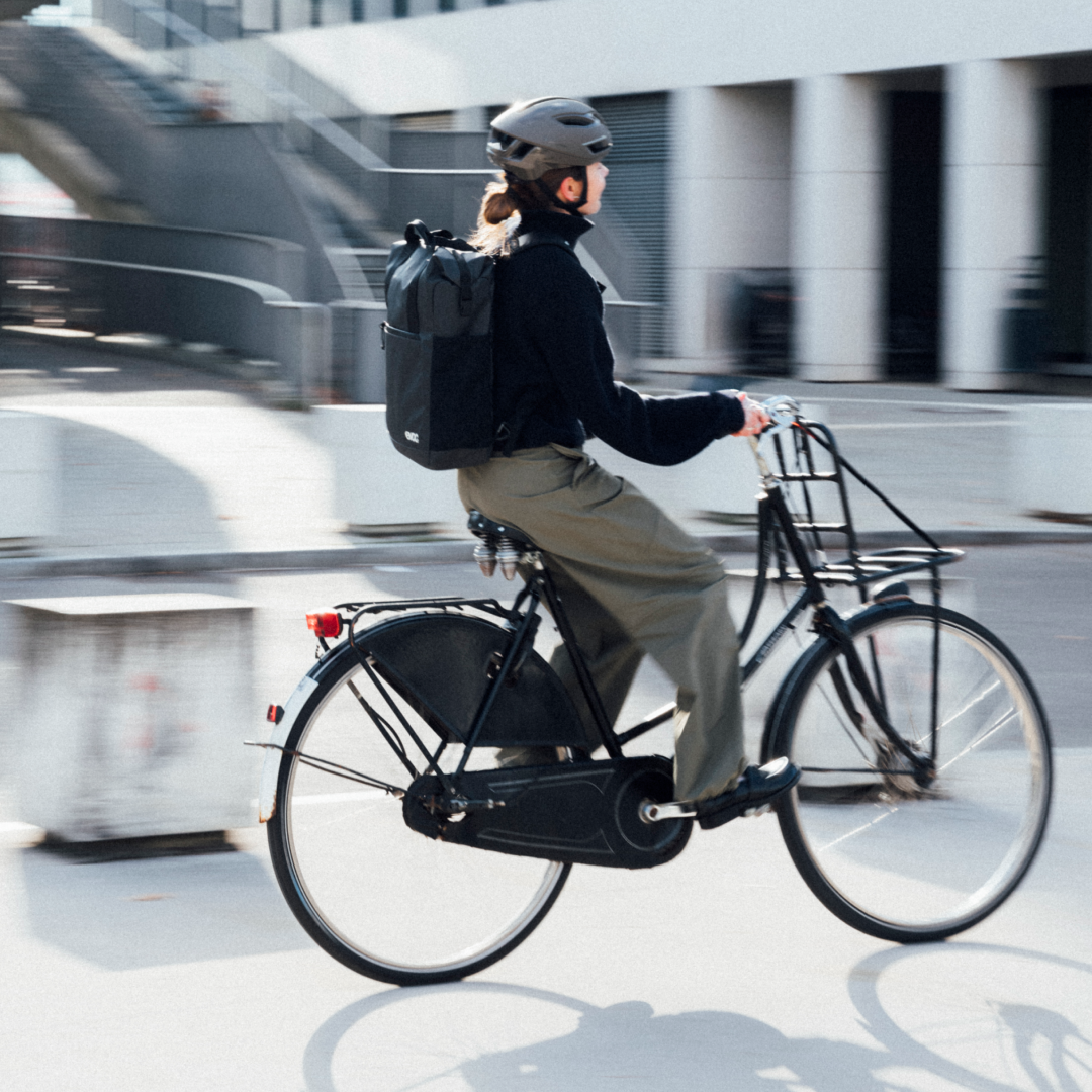 #Colour_carbon grey - black