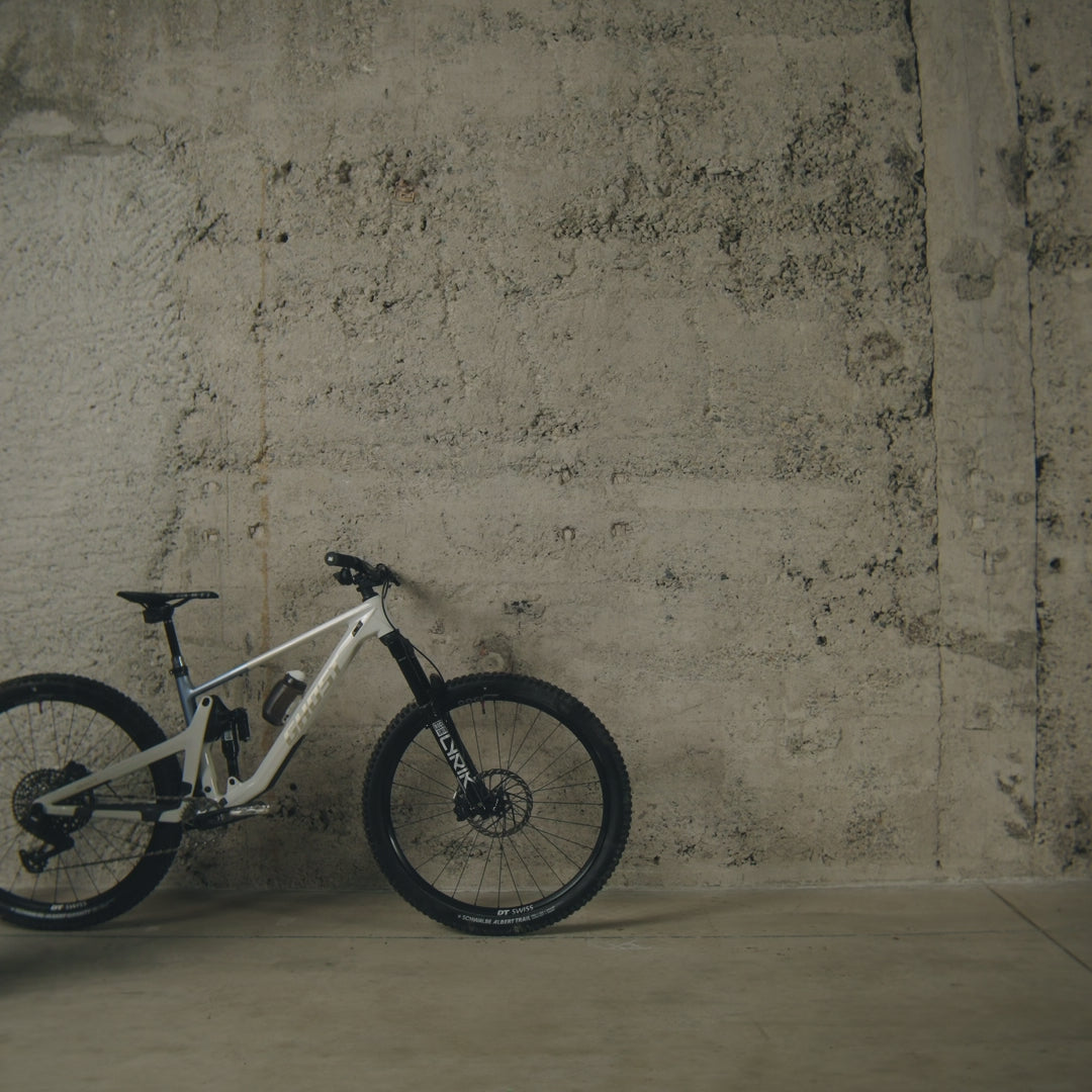 #Colour_carbon grey