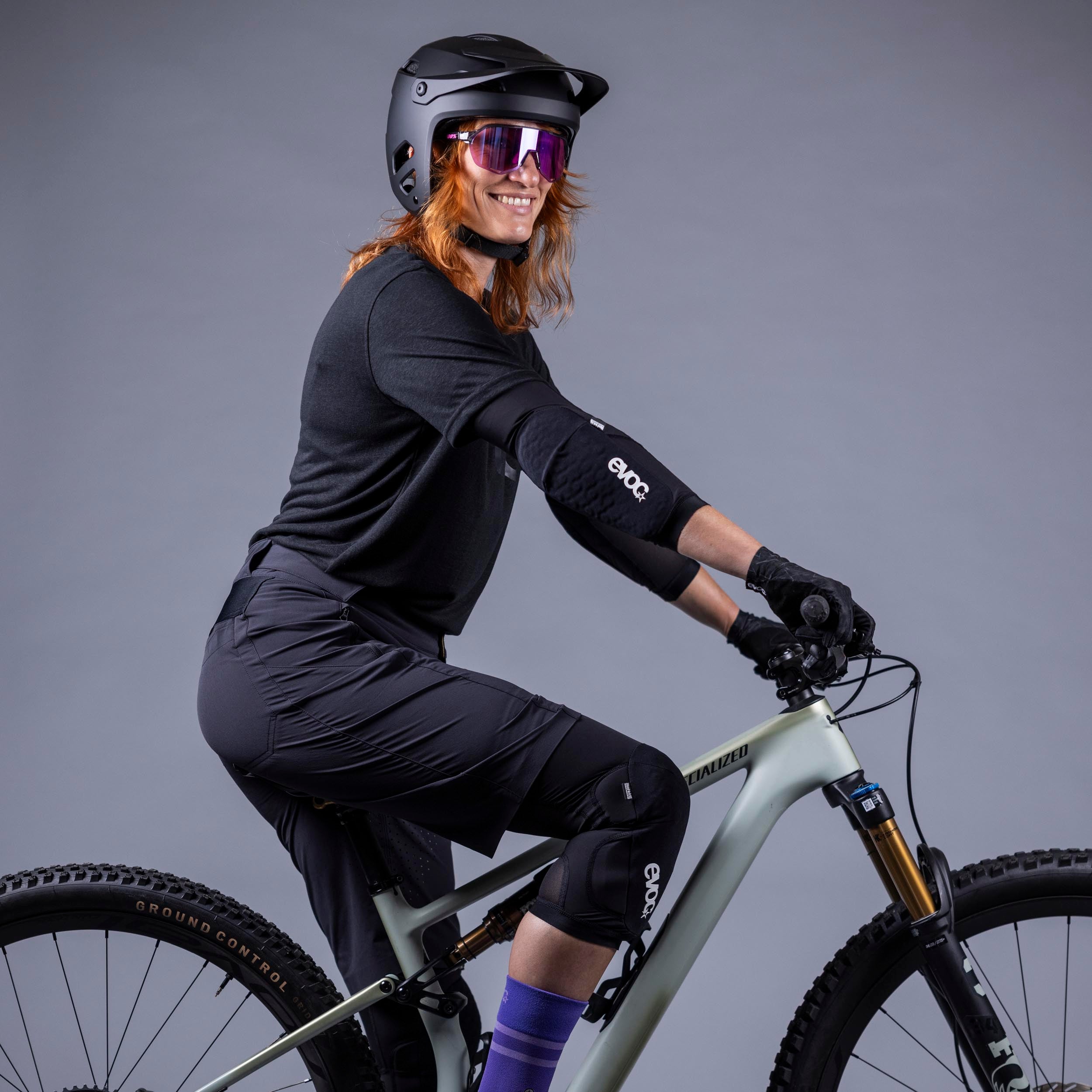 KNEE PROTECTOR LS FLEX LITE