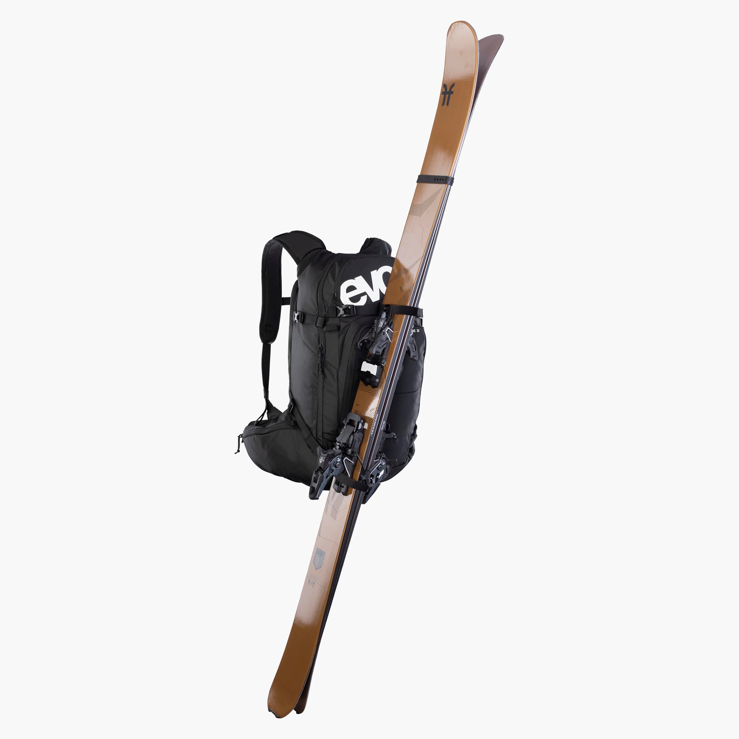 LINE 30 | Outdoor Backpack