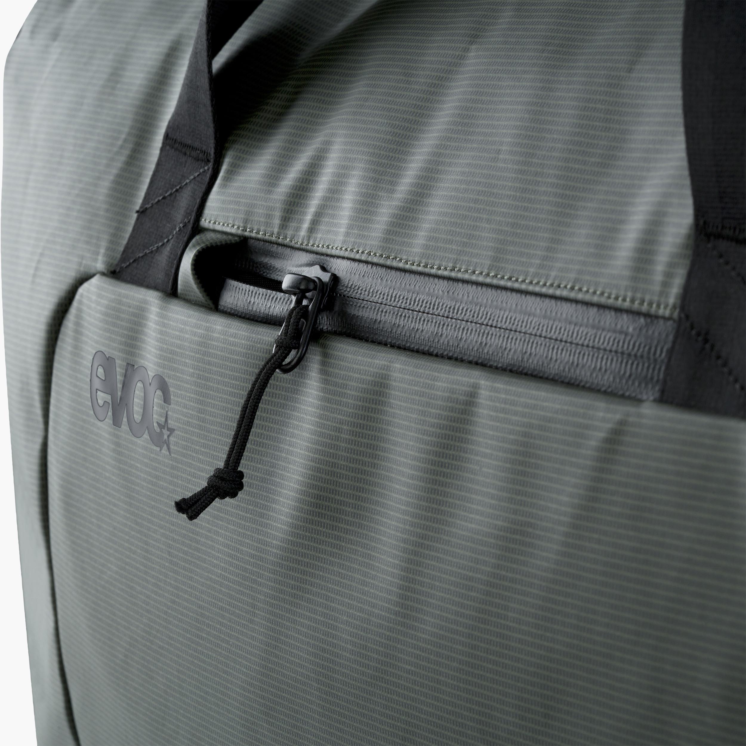 #Colour_dark olive - black