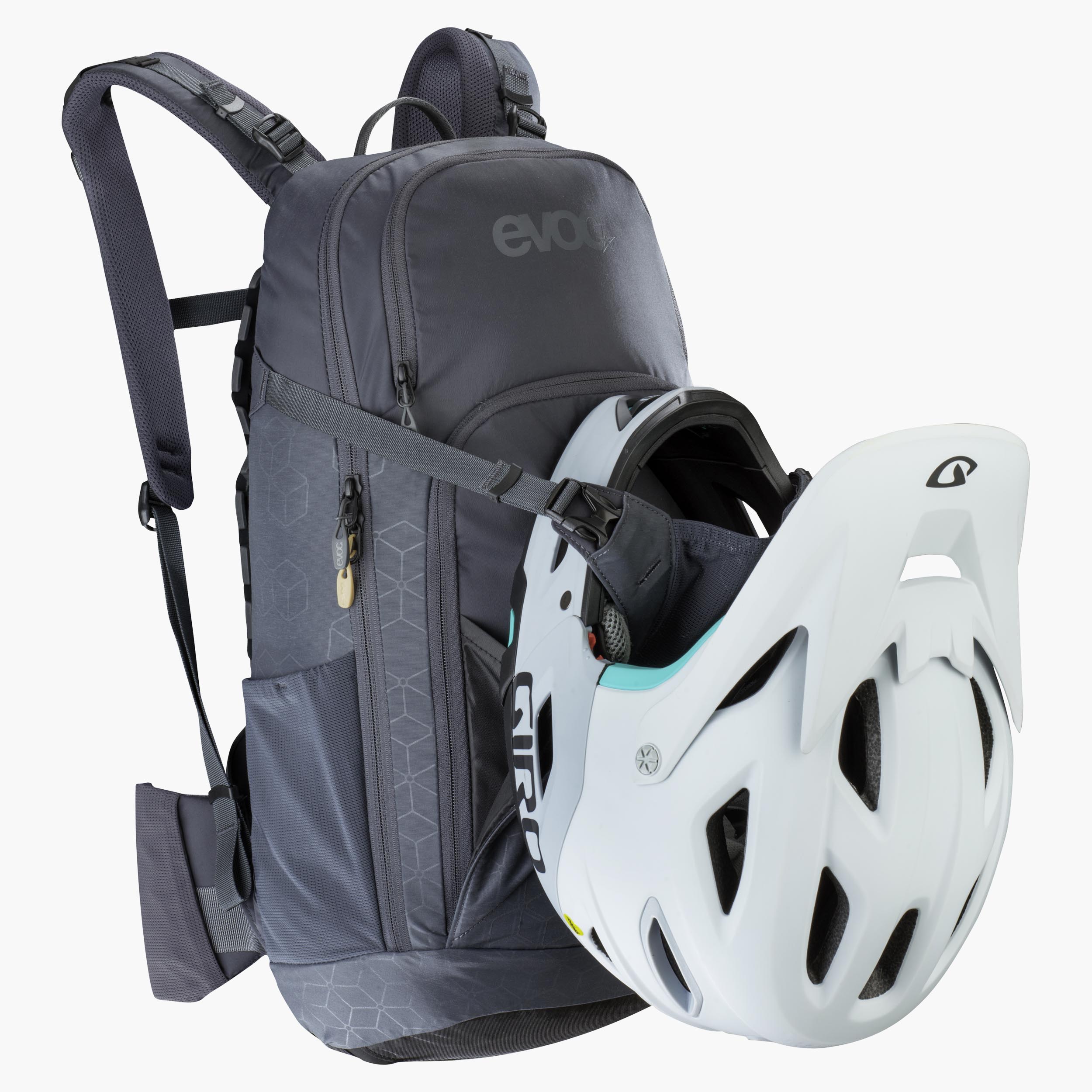 NEO 16 - Innovative protector backpack with excellent carrying comfort