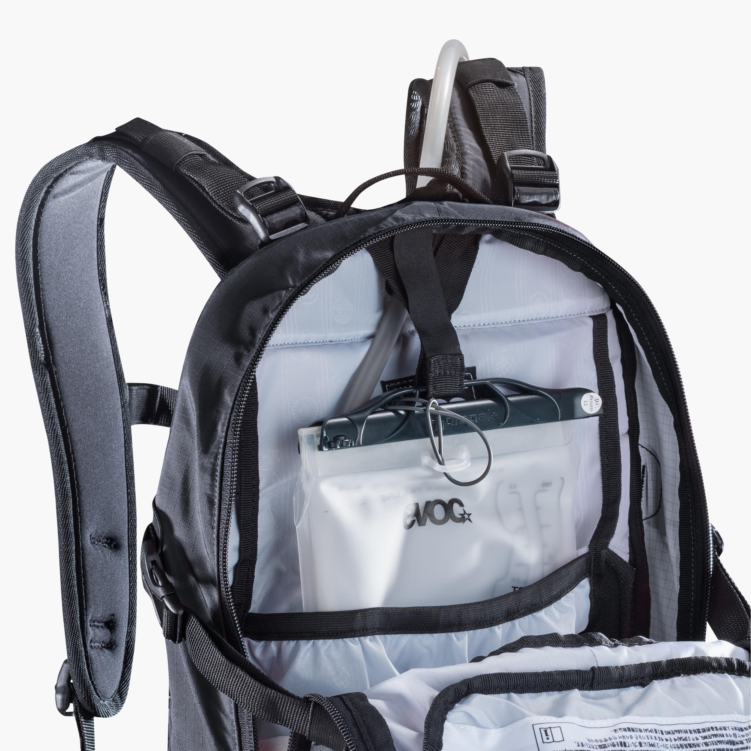 FR ENDURO BLACKLINE 16 - Hightech Protektor-Rucksack mit durchdachten Features