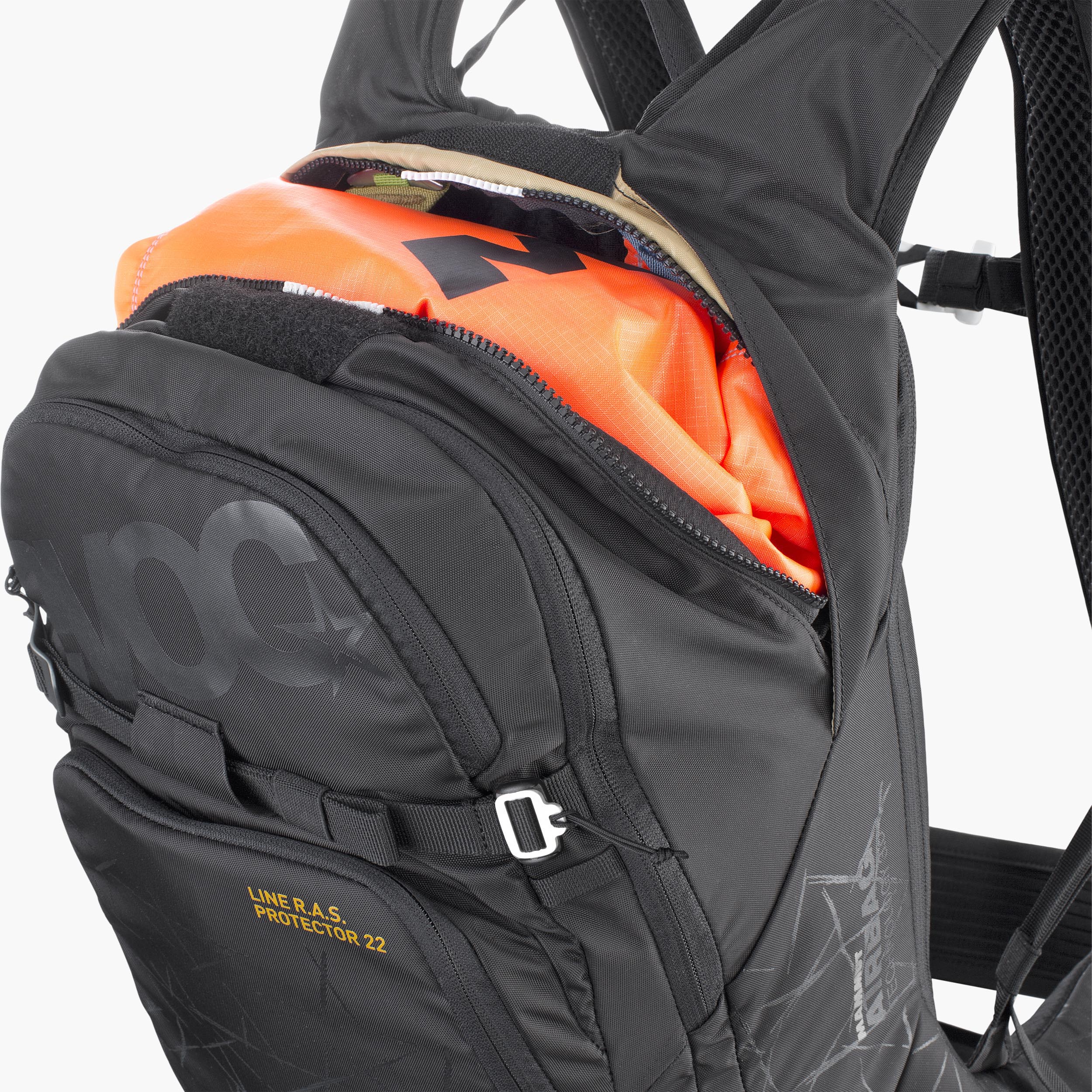 LINE R.A.S. PROTECTOR 22 - Compact avalanche airbag backpack with back protector and excellent fit