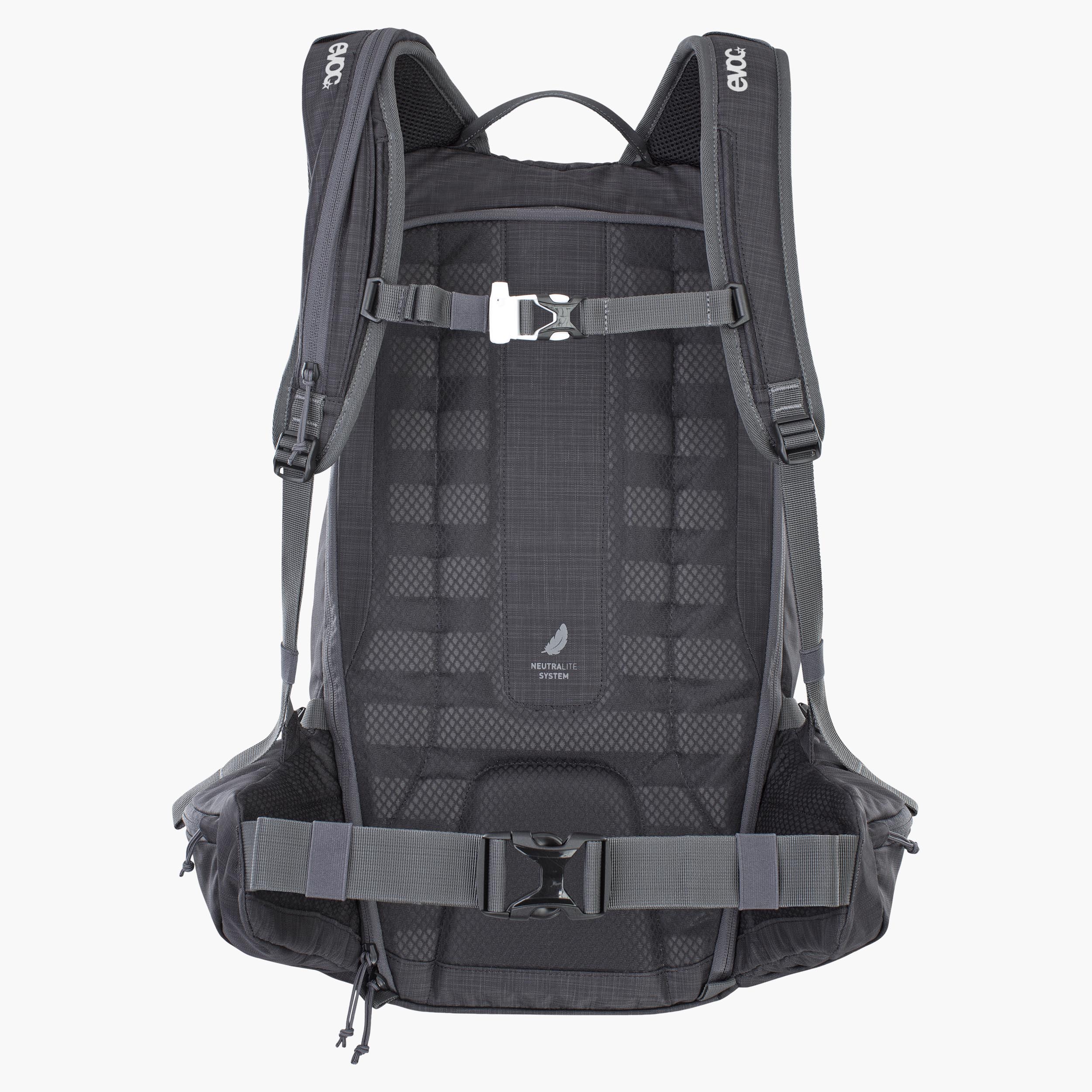 LINE 30 - Ski touring backpack with a maximum of comfort and uncompromising fit