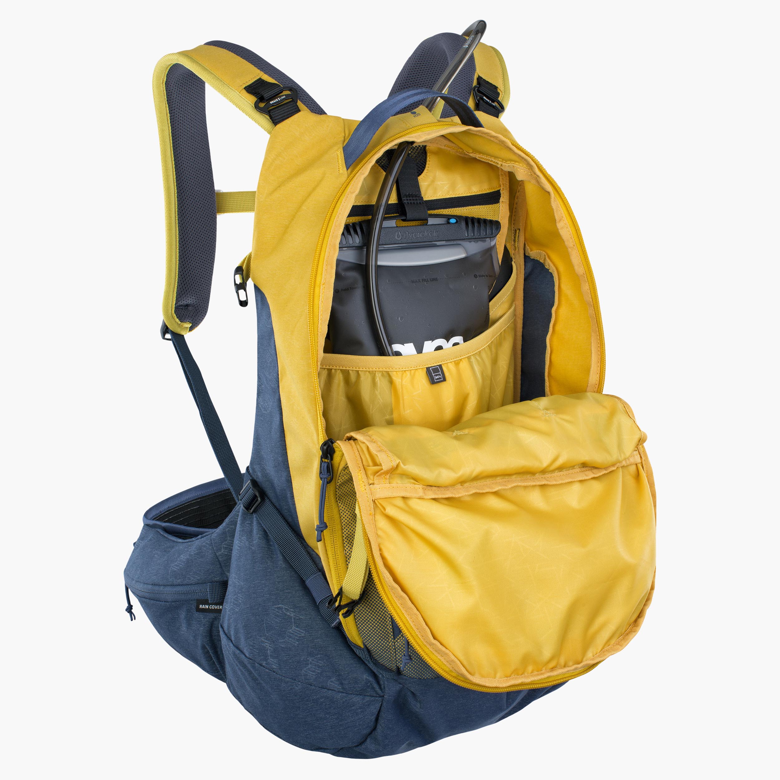 TRAIL PRO 26 - Ultralight protector backpack with enough space for longer bike trips