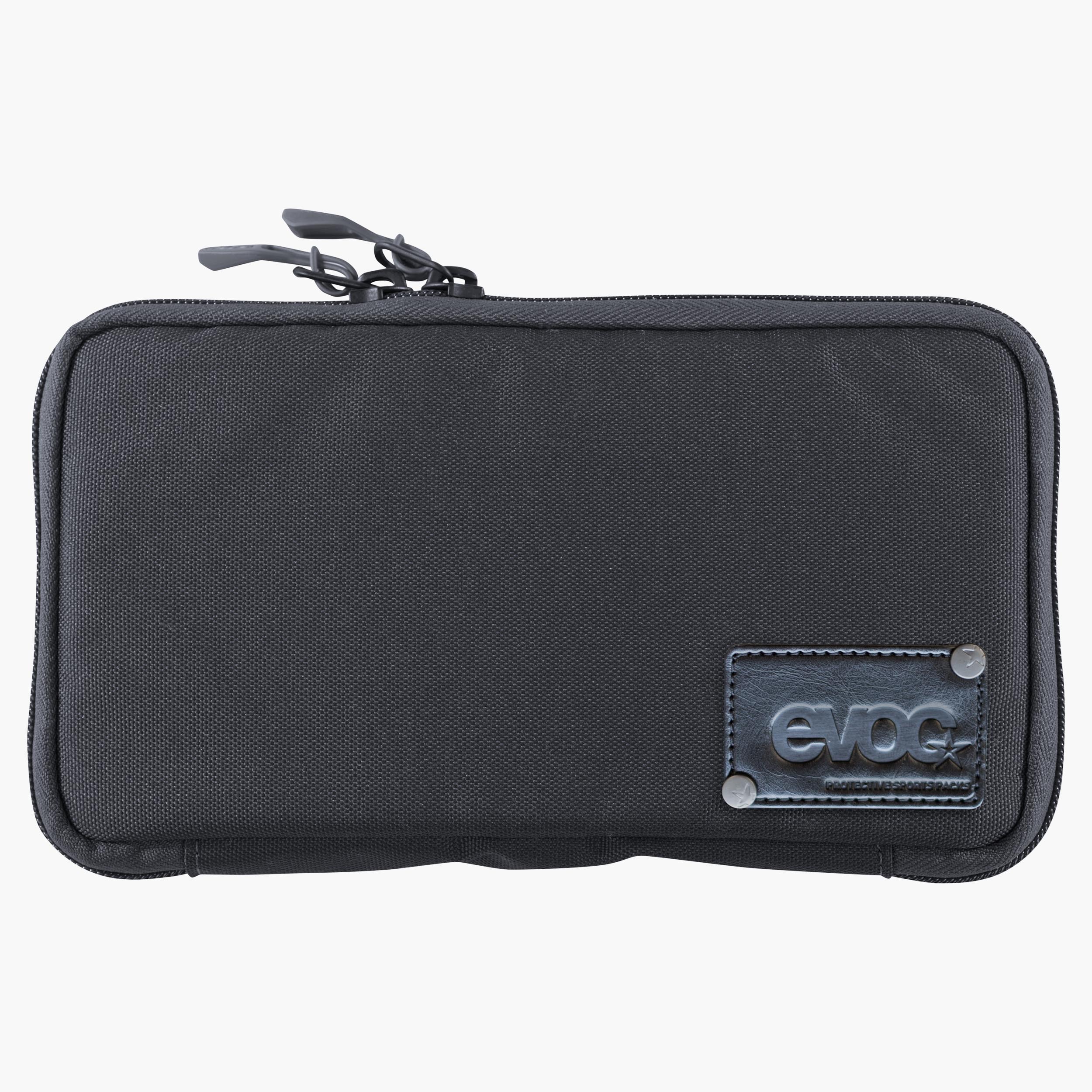 TRAVEL CASE - Practical dokument wallet with integrated organiser compartments