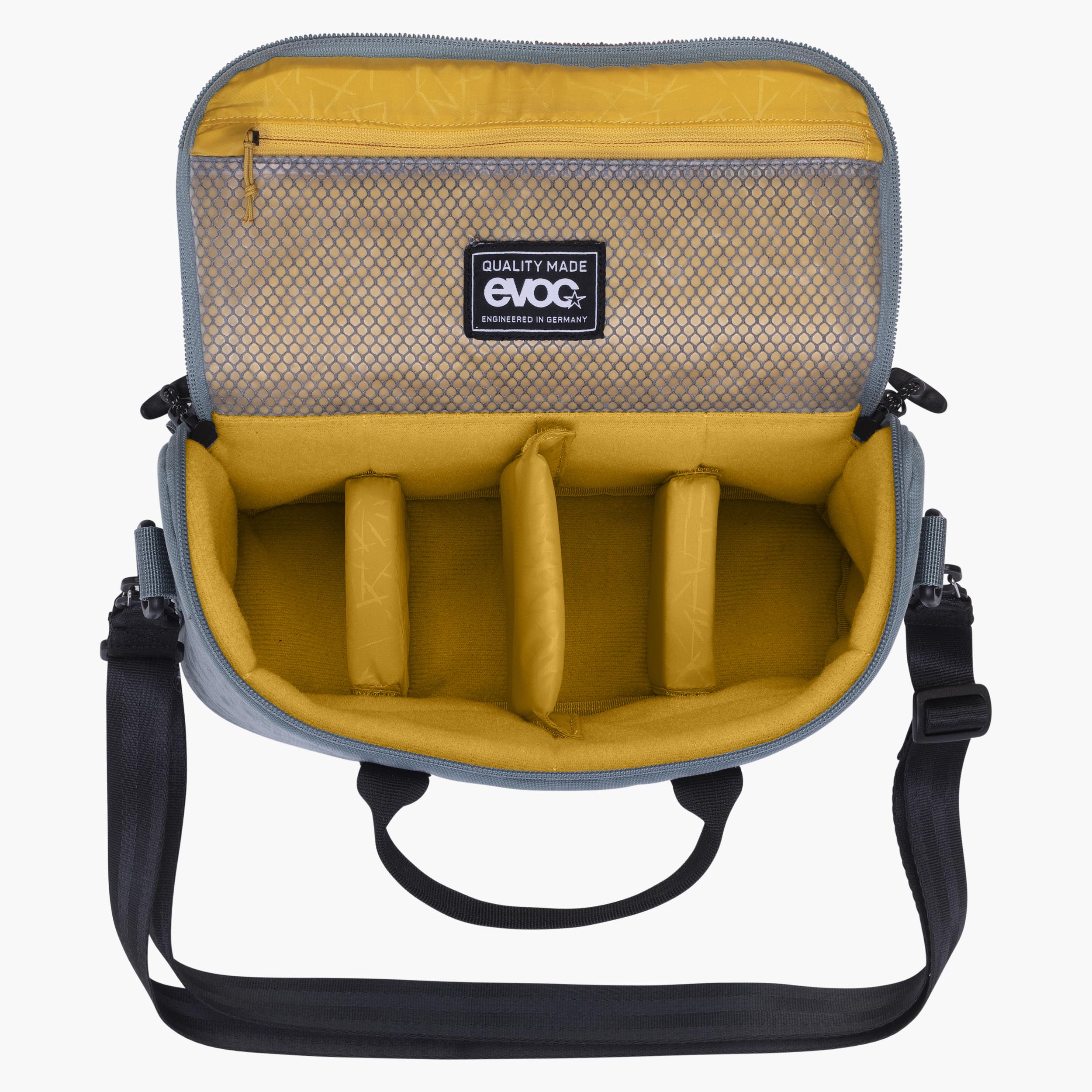 CB 6 - Convenient bag to securely transport system cameras