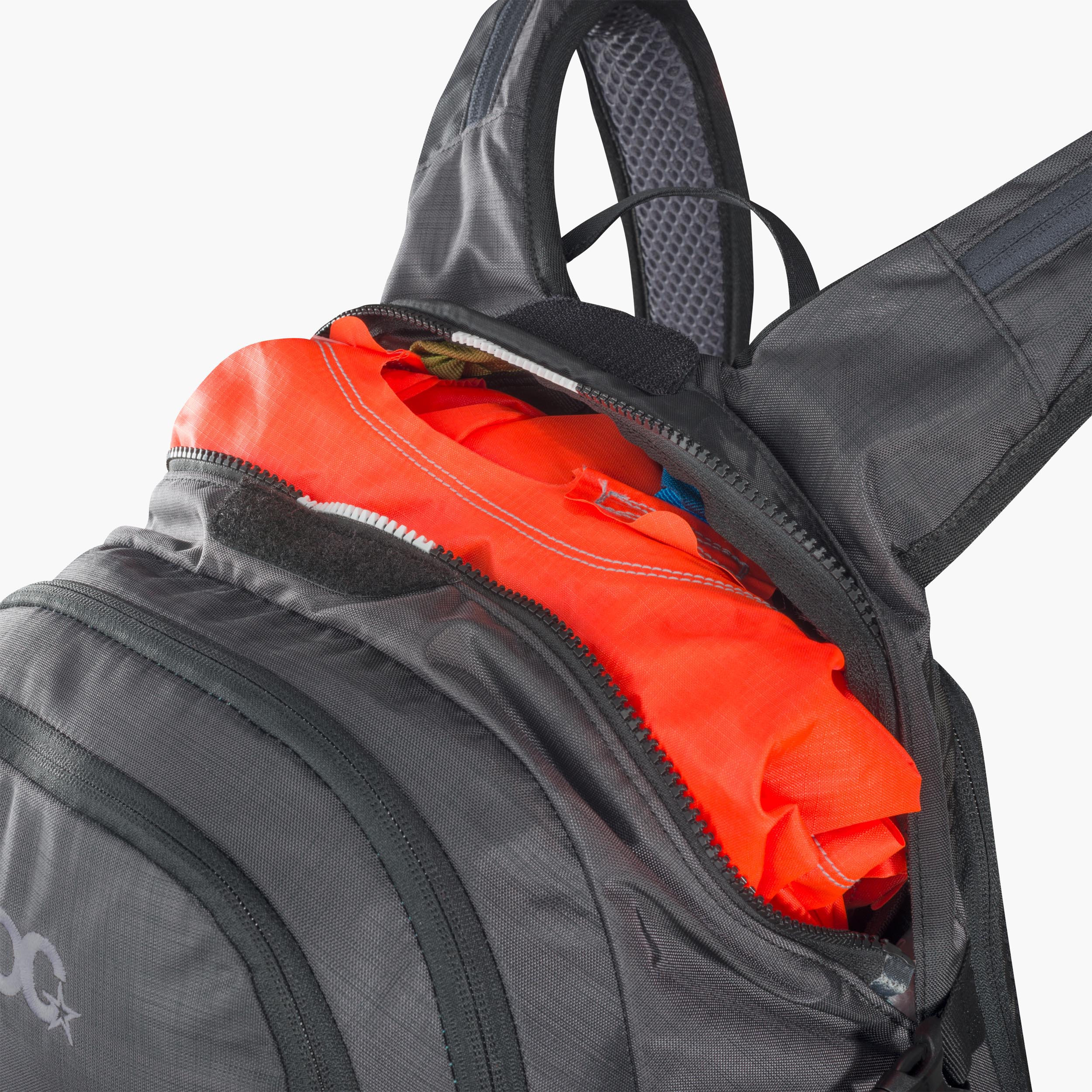 LINE R.A.S. 30 - Comfortable freeride backpack compatible with MAMMUT R.A.S. avalanche airbag