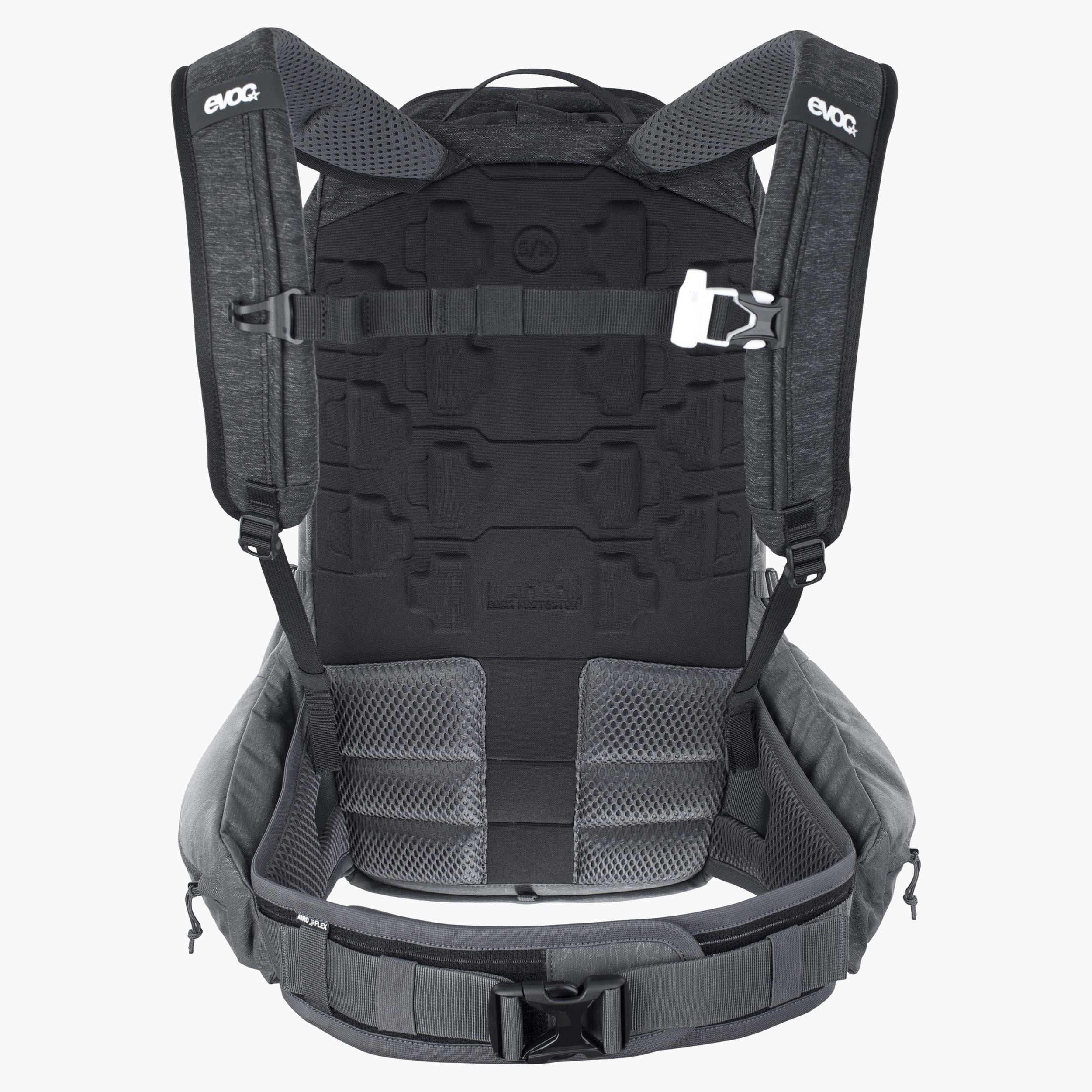 TRAIL PRO 26 - Ultralight protector backpack with enough space for longer bike trips