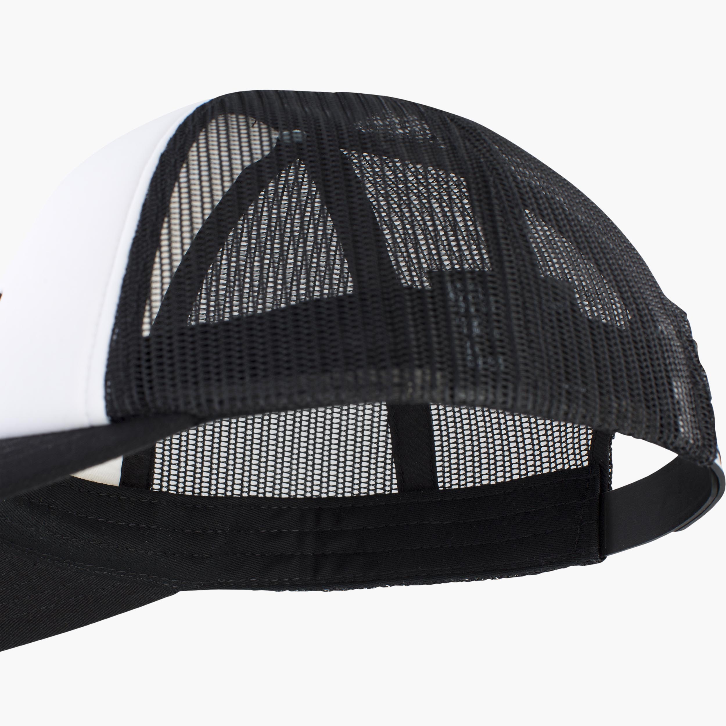 TRUCKER CAP - Sporty mesh cap in various colours