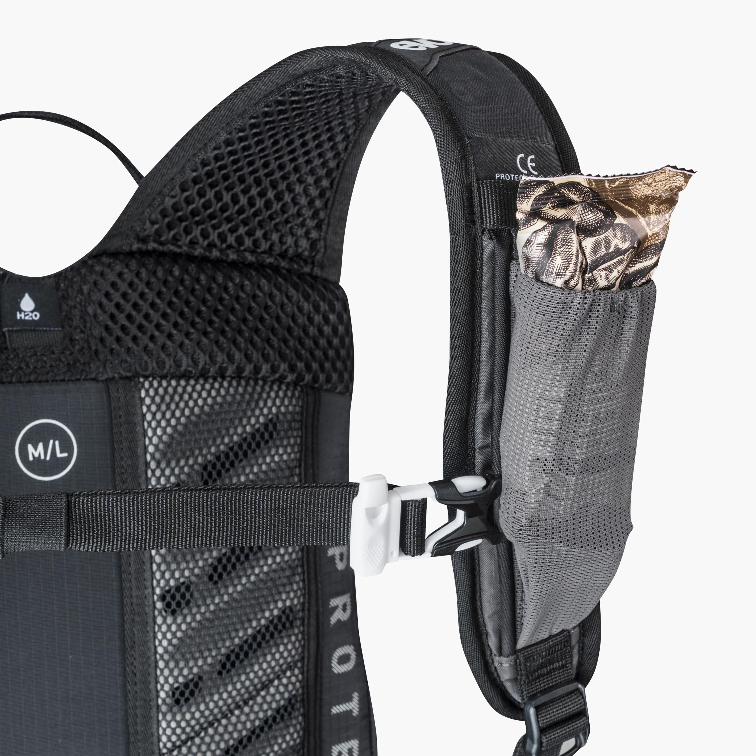 FR LITE RACE 10 - Very light and compact protector backpack optimised for enduro races