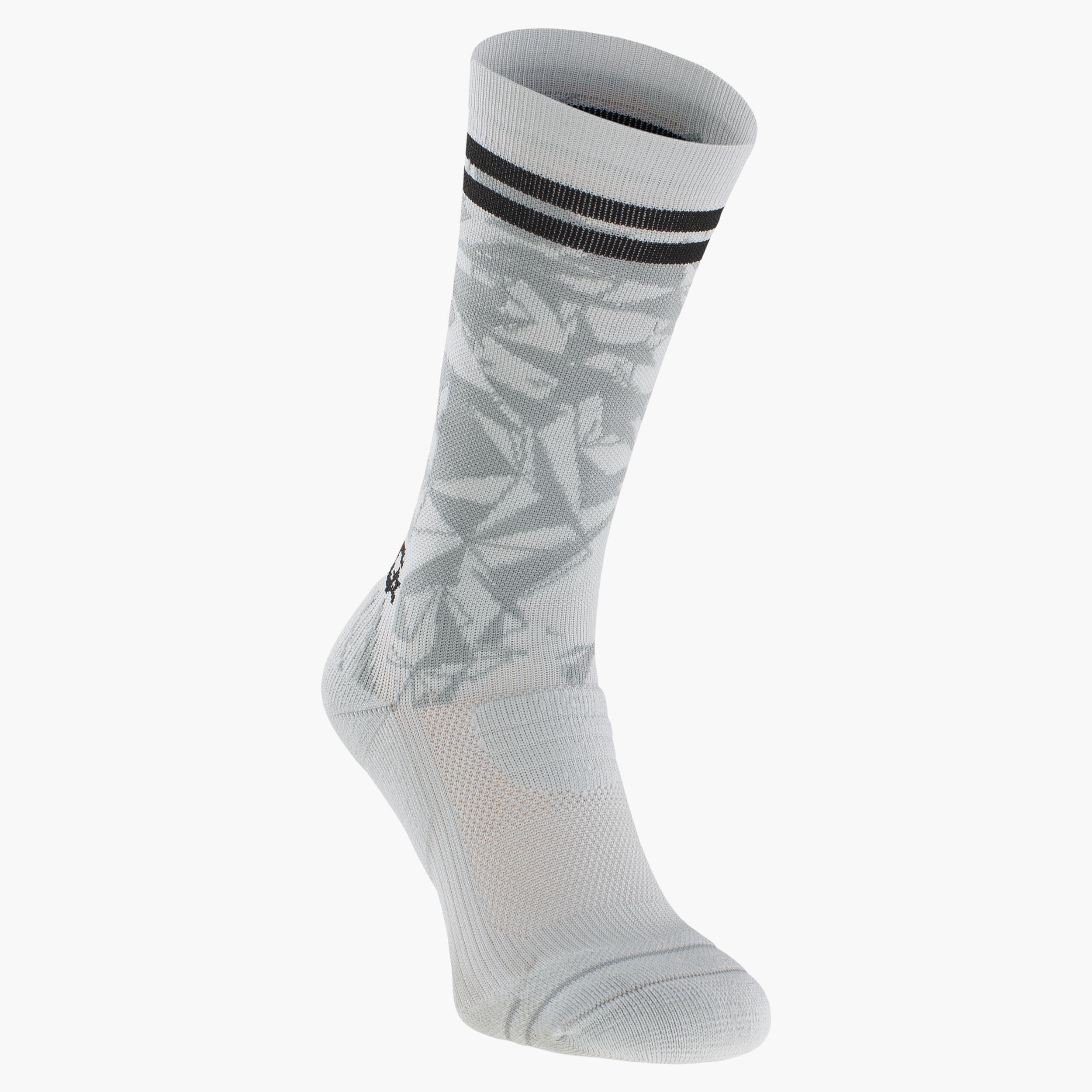 SOCKS MEDIUM - Classic skate socks with damping propperties for added comfort