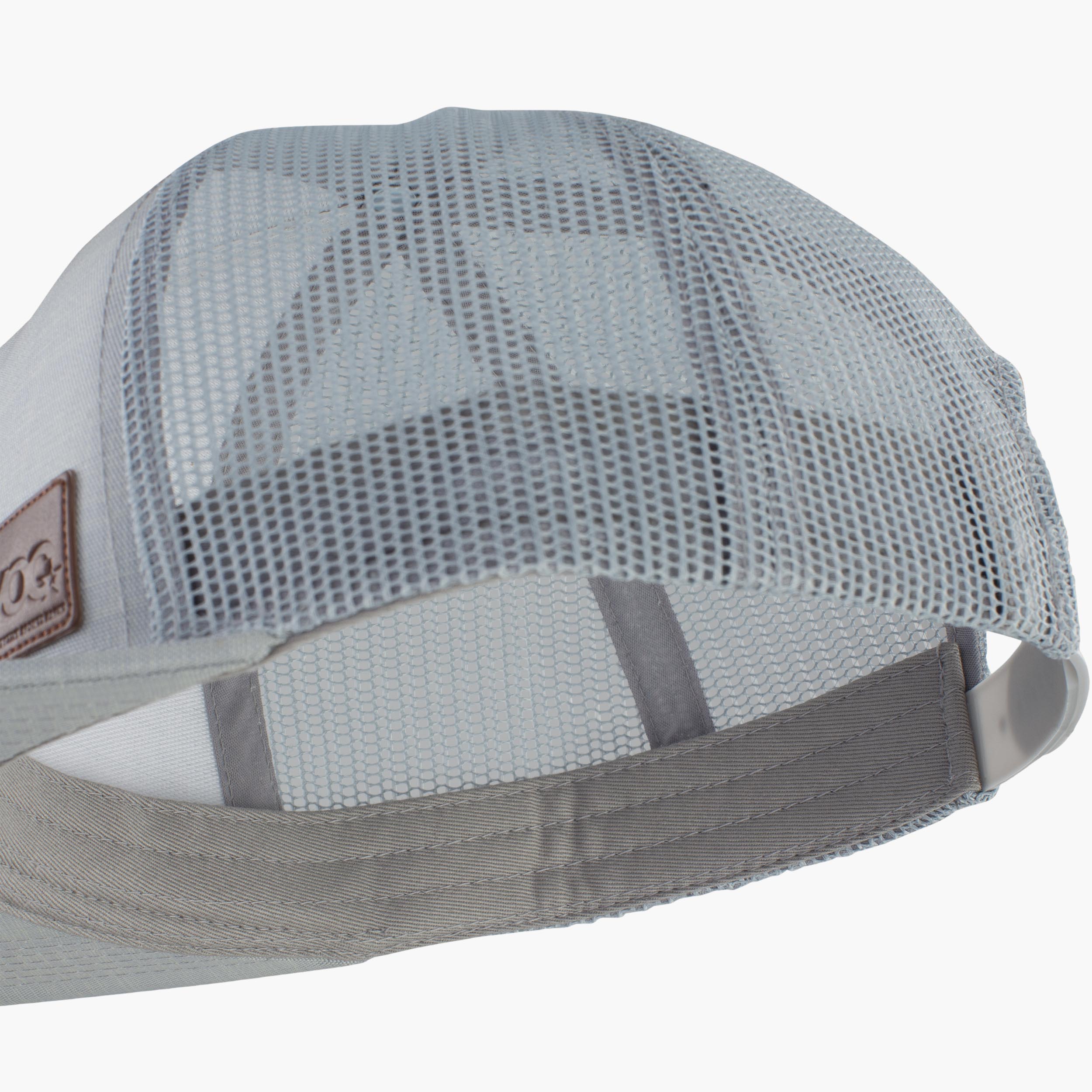 TRUCKER CAP - Sporty mesh cap in various colours